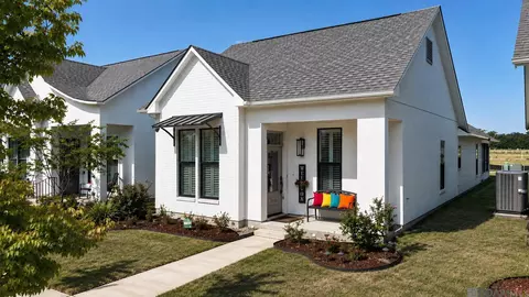 10136 Grayton Dr, Baton Rouge, LA 70818