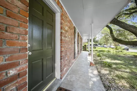 640 Maxine Dr, Baton Rouge, LA 70808