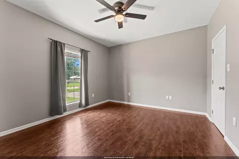 20705 Vincent Acres Cir, Denham Springs, LA 70726