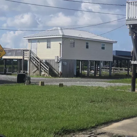 7839 Waterfront Dr, Chauvin, LA 70344
