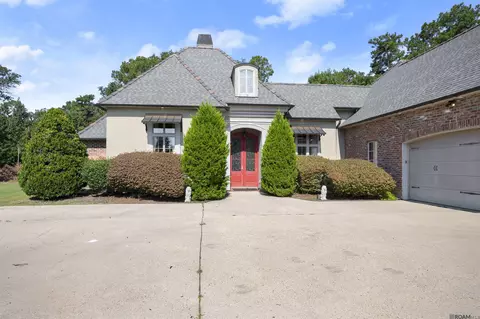 19307 Country Club Ln, Hammond, LA 70401