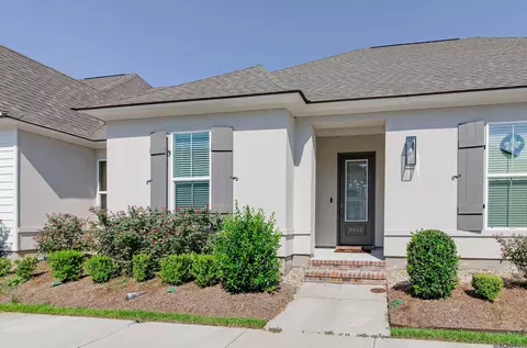 9658 Creekview Dr, Baton Rouge, LA 70836