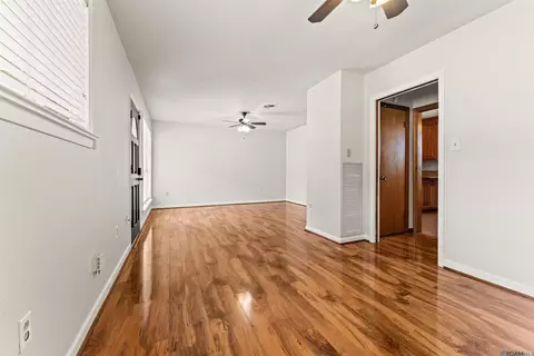 Living - 4018 Chestnut St, Zachary, LA 70791 photo 3 of 3