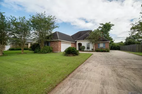 36329 Crestway Ave, Prairieville, LA 70769