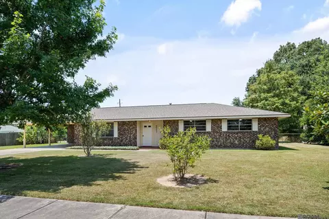 4953 Fennwood Dr, Zachary, LA 70791