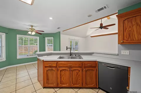 Kitchen - 13120 Joycelynn Rd, Walker, LA 70785 photo 2 of 2