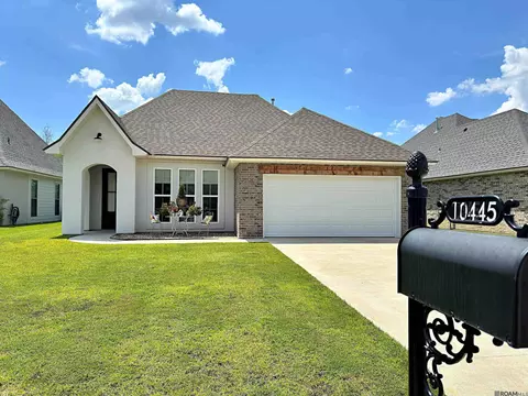 10445 Highland Lks, Denham Springs, LA 70726