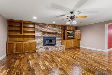 Living - 31430 Cane Market Rd, Walker, LA 70785 photo 1 of 5