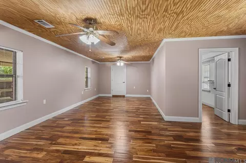 Living - 31430 Cane Market Rd, Walker, LA 70785 photo 5 of 5