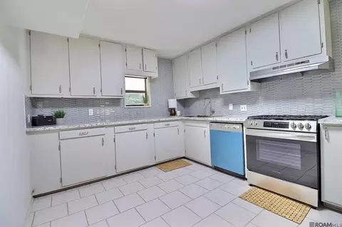 Kitchen - 1038 Johnston St, Baker, LA 70714 photo 1 of 1