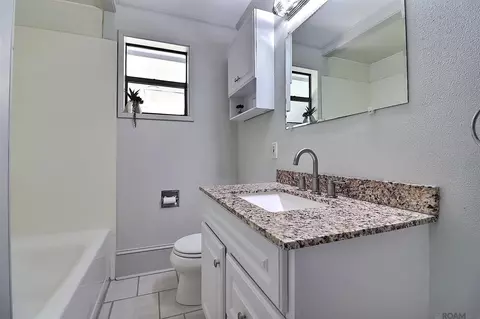 Bath - 1038 Johnston St, Baker, LA 70714 photo 1 of 1
