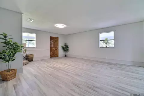 Living - 1038 Johnston St, Baker, LA 70714 photo 3 of 3