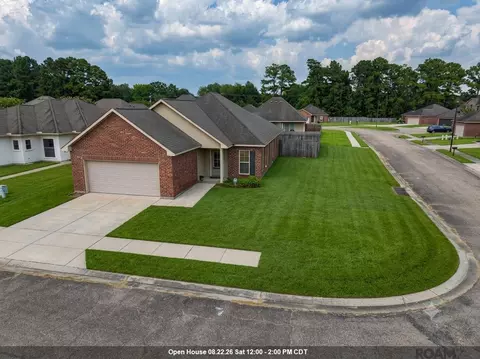 6751 Silver Springs Dr, Greenwell Springs, LA 70739