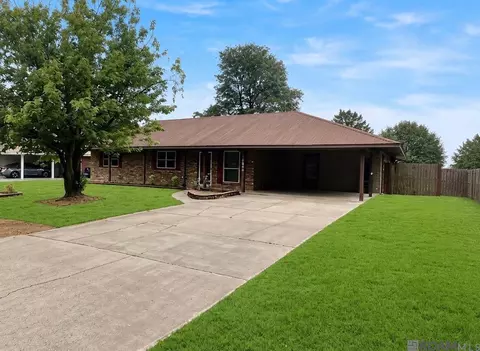 10658 Carmel Dr, Baton Rouge, LA 70818