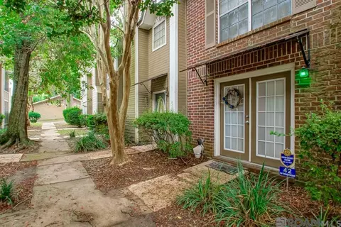 42 Colleen Ct, Baton Rouge, LA 70808