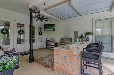 6364 Beau Douglas Ave, Gonzales, LA 70737