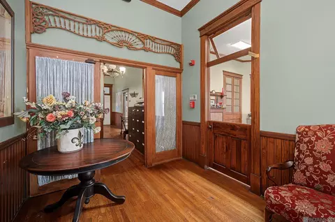 Entry Way - 206 E 2nd St, Thibodaux, LA 70301 photo 2 of 4