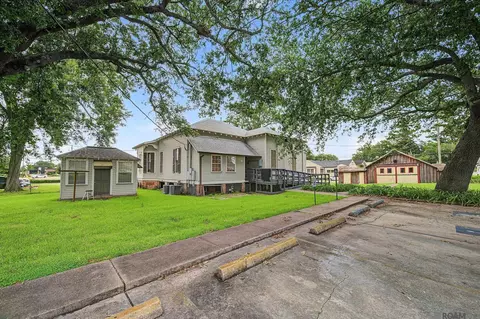 Exterior - 206 E 2nd St, Thibodaux, LA 70301 photo 7 of 7