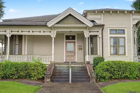 Exterior - 206 E 2nd St, Thibodaux, LA 70301 photo 3 of 7