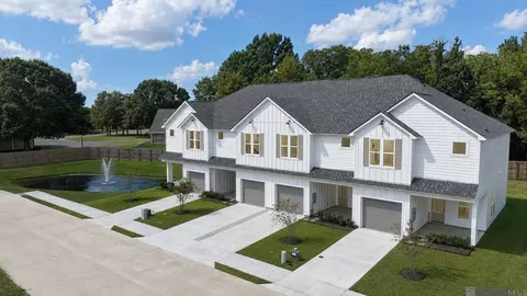 6330 Fallow Dr, Baton Rouge, LA 70809