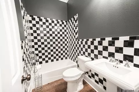 Bath - 21495 Yellowfin Dr, Springfield, LA 70462 photo 9 of 9