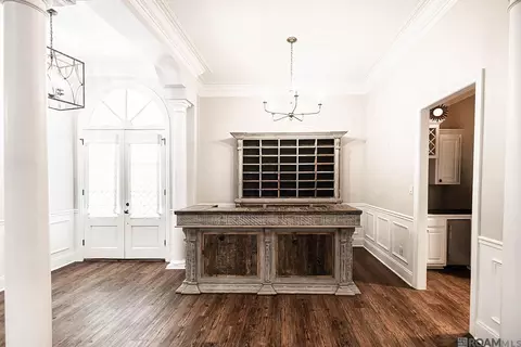 Entry Way - 21495 Yellowfin Dr, Springfield, LA 70462 photo 2 of 6