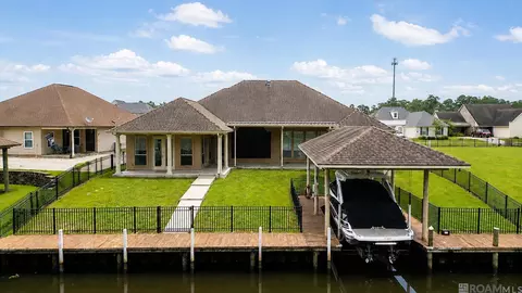 Exterior - 21495 Yellowfin Dr, Springfield, LA 70462 photo 1 of 4