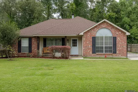 34824 Gravesbriar Dr, Denham Springs, LA 70706