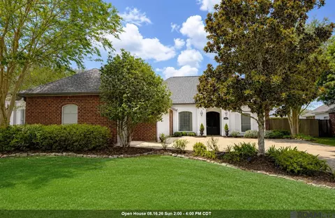 12417 Plantation Creek Dr, Geismar, LA 70734