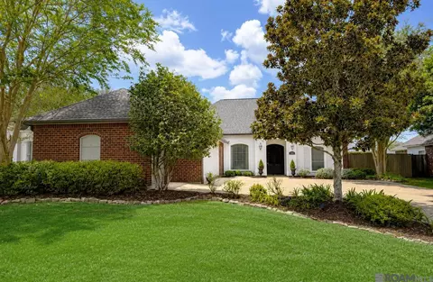 12417 Plantation Creek Dr, Geismar, LA 70734
