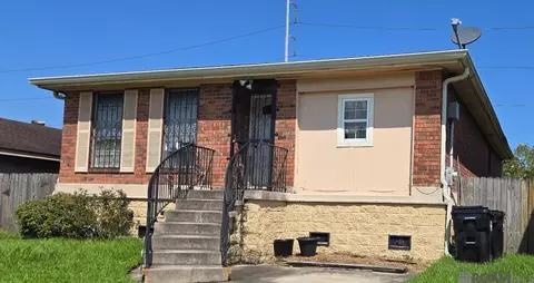 14813 Emory Rd, New Orleans, LA 70128