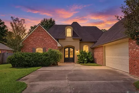 13860 Cobblestone Dr, Denham Springs, LA 70726