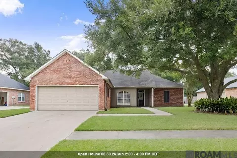 17204 Fountainbleau Dr, Prairieville, LA 70769