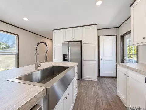 15323 E Beaver Dr, Pride, LA 70770 photo 9