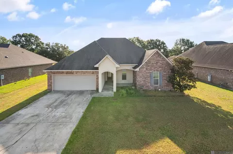 42499 Wynstone Dr, Prairieville, LA 70769