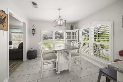 Dining - 13571 S S Trce, Walker, LA 70785 photo 1 of 1