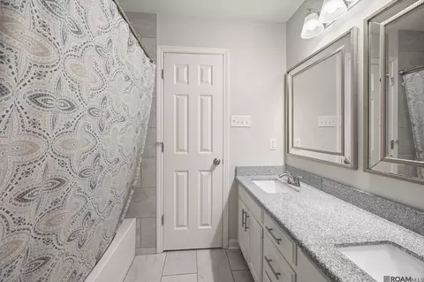 Bath - 13571 S S Trce, Walker, LA 70785 photo 2 of 3