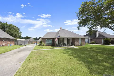 Exterior - 13571 S S Trce, Walker, LA 70785 photo 2 of 3