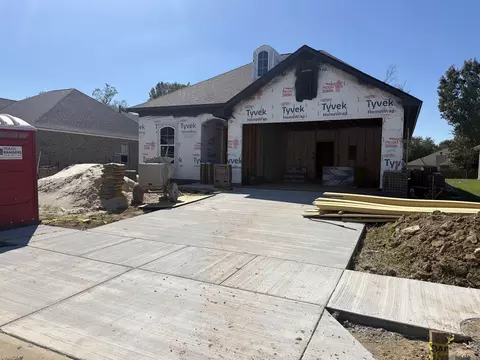 12103 Clare Ct, Geismar, LA 70734