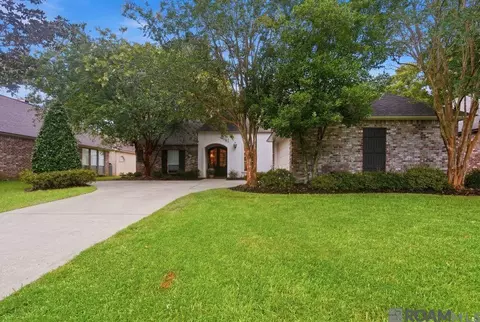 621 Highland Knoll Ct, Baton Rouge, LA 70810