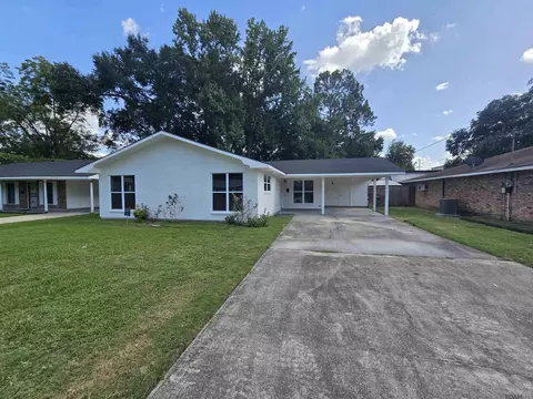 5132 Woodlawn Ave, Baton Rouge, LA 70805