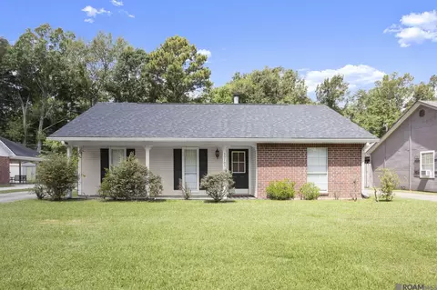 30707 Country Club Ln, Denham Springs, LA 70726