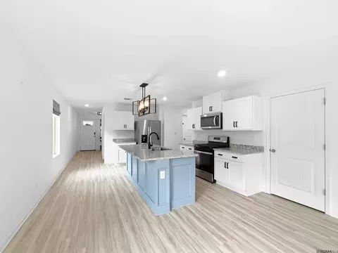 12823 Catalpa Ave, Denham Springs, LA 70726
