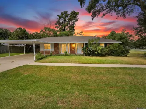 4520 Essen Heights Ct, Baton Rouge, LA 70809
