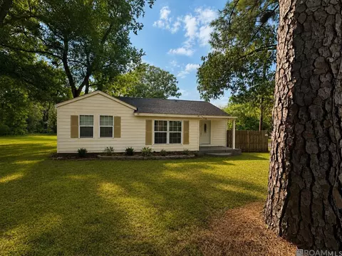 215 N River Rd, Denham Springs, LA 70726