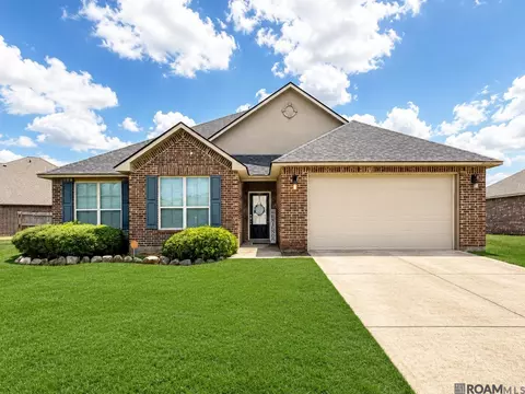 10734 Dodger Dr, Denham Springs, LA 70726