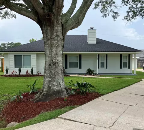 17741 La Grange Ct, Baton Rouge, LA 70817