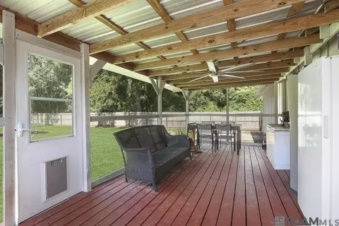 Exterior - 14210 Tack Covington Rd, Walker, LA 70785 photo 3 of 8
