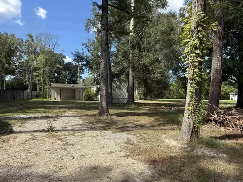 11085 Whispering Oaks Dr, Denham Springs, LA 70726