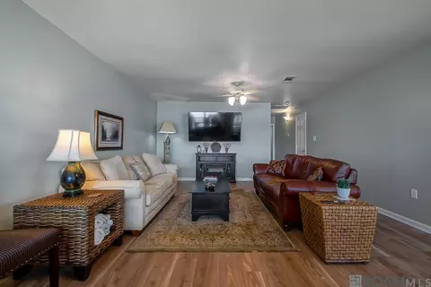 2303 False River Dr # 10, New Roads, LA 70760